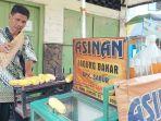 sabur-pedagang-asinan-jagung-bakar.jpg
