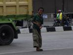 saiful-bertahan-dari-kerasnya-kehidupan.jpg