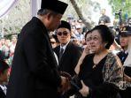 sby-salaman-dengan-megawati.jpg