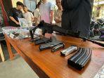 senjata-milik-Mukadam-anggota-DPRD-Lampung.jpg