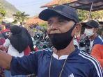 situasi-penumpukan-kali-ini-dapat-dilihat-di-bank-bri-cabang-warung-borong.jpg
