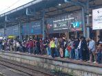 stasiun-bogor-saat-libur-lebaran-2024.jpg