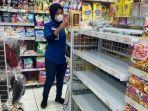 stok-minyak-goreng-kosong-di-minimarket-di-jalan-re-abdullah.jpg