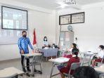 suasana-hari-pertama-pembelajaran-tatap-muka-ptm-bima-arya.jpg