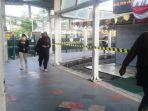 tak-ada-antrean-di-stasiun-bogor-senin-pagi.jpg