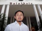 wali-kota-bogor-bima-arya-di-depan-balaikota-bogor-jawa-barat-8-april-2014_20151024_074728.jpg