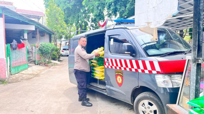 Dipimpin Aipda Otih Nandang, Warga Cirebon Antusias Sambut Program SPHP