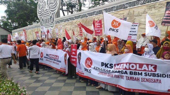 Flashmob PKS Majalengka, Suarakan Penolakan Kenaikan Harga BBM Bersubsidi
