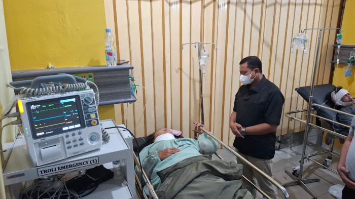 Korban Tewas Kecelakaan di Tanjakan Cae Jadi 4, Bupati Sumedang Jenguk Korban