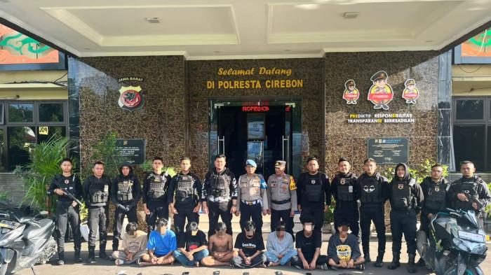 Bawa Sajam dan Kayu Sepanjang Satu Meter, 8 Pemuda di Cirebon Diamankan Polisi