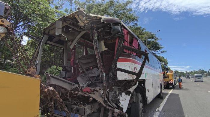 Tak Kuat Tanjak, Truk Batu Bara Akibatkan Kecelakaan Beruntun di Tol Cipularang, 2 Orang Luka-luka