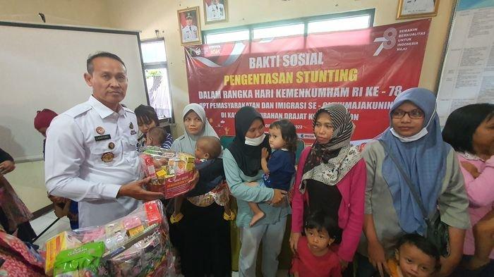 UPT Ciayumajakuning Kemenkumham Jabar Salurkan Bantuan Penanganan Stunting di Drajat Cirebon