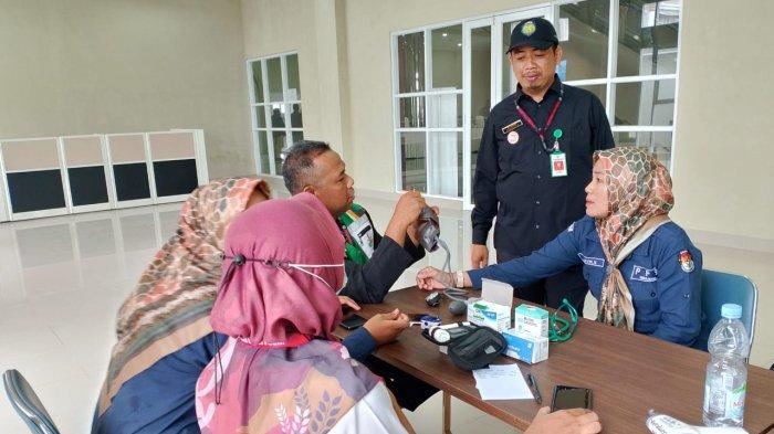 Pemkab Indramayu Kerahkan Dokter Hingga Perawat Untuk Cek Kesehatan Petugas KPPS Pemilu 2024