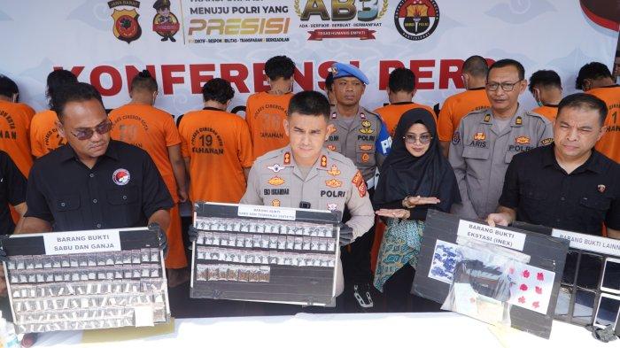Polisi di Cirebon Amankan 20 Tersangka Pengedar Narkoba, Termasuk Pasutri Bandar Sabu