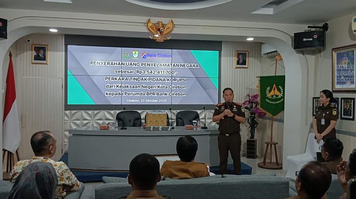 Tak Ada Unsur Pidana, Uang Rp 3,54 Miliar dari Puluhan Nasabah Dikembalikan ke BPR Cirebon