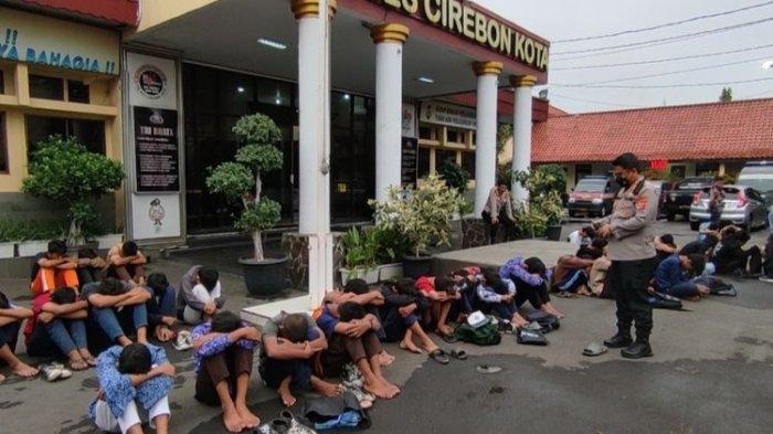 Dua Tawuran Terjadi di Cirebon, Polisi Amankan Puluhan Pelajar SMA, SMK, SMP Hingga SD