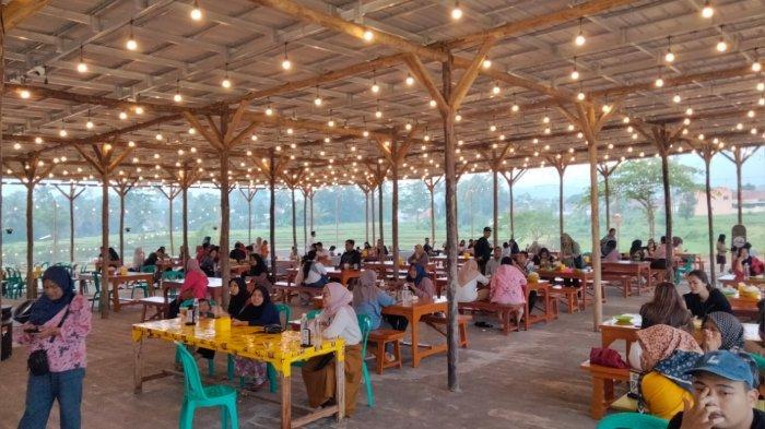 Tempat Kuliner Baru di Kuningan, Warung Sunda Alam Rainbow, Rasa Makanan Enak, Harga Terjangkau