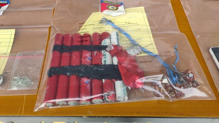 Penampakan Bom Palsu yang Dibawa Pelaku Perampokan di Salah Satu Bank di Majalengka
