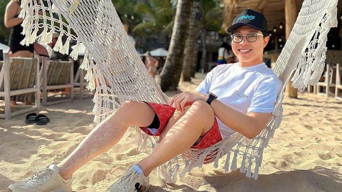 Intip Kisah Inspiratif dr. Richard Lee yang Kini Sukses Raup Omzet 8M di Shopee Live, Yuk!