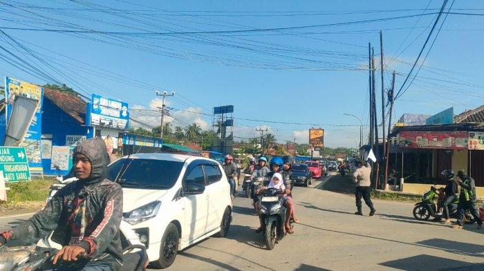 H+2 Lebaran, Terjadi Kepadatan Arus Kendaraan di Pertigaan Pancimas Kalipucang Pangandaran