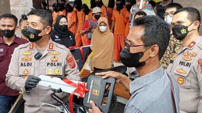 Kisah Guru di Karawang Motornya Dicuri, Hanya Pasrah dan Berdoa, Sebulan Kemudian Motornya Kembali