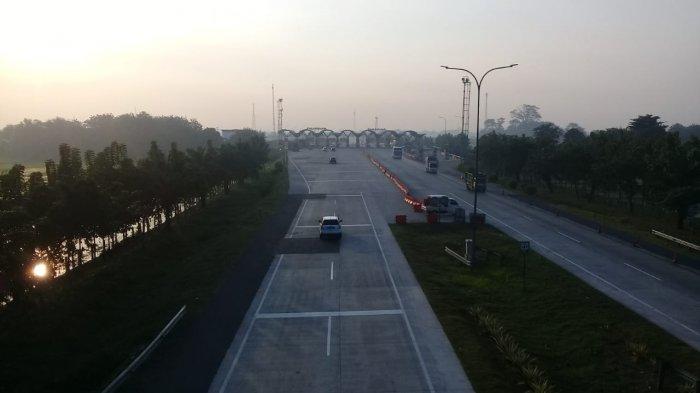 H-8 Lebaran, GT Palimanan Masih Landai, Ada Diskon 15 Persen Bagi Pengguna E-Toll di Tanggal Ini