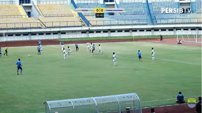 Sedang Berlangsung Live Streaming Persib Bandung vs Porda Kota Bandung, Skor Masih 0-0
