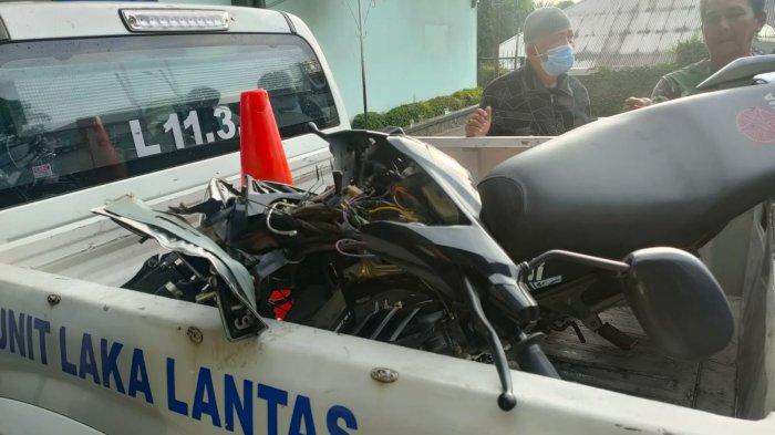 Kecelakaan Parah Pukul 05.45 di Kuningan, Mobil Avanza Bertabrakan dengan Motor Jupiter MX