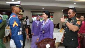 Andika-Acungi-Jempol-Anak-Dudung.jpg