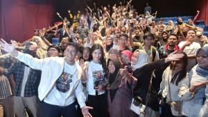 Antusiasme-penonton-terlihat-begitu-tinggi-saat-film-Air-Mata-di-Ujung-Sajadah-2-tayang-perdanas.jpg