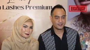 Bebas-dari-Penjara-Ferry-Irawan-Gandeng-Pacar-Baru-Berhijab-Belum-Bisa-Move-On-dari-Venna-Melinda.jpg