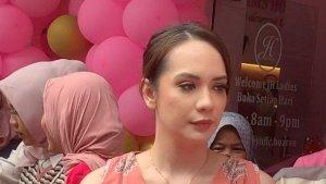 Ditanya-Kondisi-Rumah-Tangga-Putri-Anne-Bungkam.jpg