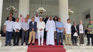 Gubernur-Jabar-Dedi-Mulyadi-berfoto-bersama-rombongan-Duta-besar-UEA-untuk-IndonesiaS.jpg