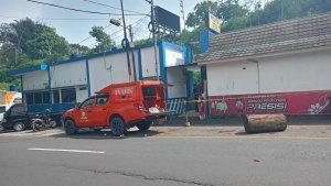 Jelang-Nataru-Pos-Polisi-Letter-U-Gentong-mendapat-terorS.jpg