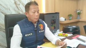 Kasat-Reskrim-Polres-Pangandaran-AKP-Idas-Wardias-memberikan-keteranganS.jpg