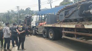 Kecelakaan-lalu-lintas-beruntun-terjadi-pada-Selasas.jpg