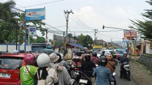 Kemacetan-parah-melumpuhkan-jalur-utama-Nasional-Sukabumi-BogorD.jpg