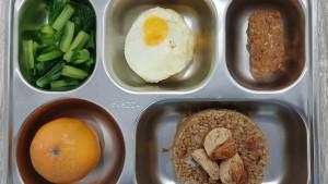 NASI-GORENG-Berbagai-menu-MBG-nasi-goreng-di-MajalengkaS.jpg