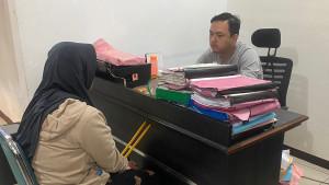 NY-29-alias-Siska-alias-Ica-ditangkap-polisi-usai-melakukanSS.jpg