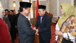 PJ-SEKDA-Wali-Kota-Cirebon-Effendi-Edo-melantik-Sumanto-sebagai-Pj-SekdaS.jpg