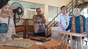 Pameran-Furnitur-Rotan-Cirebon.jpg