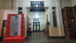 SMAN-3-Bandung-mendiskualifikasSS.jpg