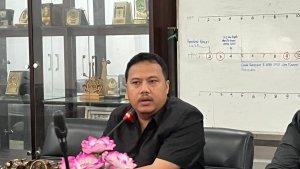 Sekretaris-Fraksi-Golkar-DPRD-Indramayusw.jpg