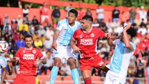 Semen-Padang-vs-PSBS-Biak.jpg
