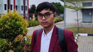 Seorang-mahasiswa-Telkom-UniversityD.jpg