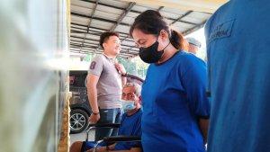 Tersangka-pembunuhan-M-Rouf-saat-digelandang-polisi-di-Mapolres-Indramayuvd.jpg