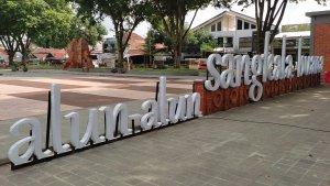 gubernur-jabar-diagendakan-meresmikan-alun-alun-sangkala-buana-keraton-kasepuhan-cirebon.jpg
