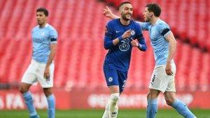 hakim-ziyech-merayakan-gol-ke-gawang-manchester-city-berkat-golnya-chelsea.jpg