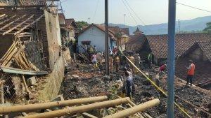 kebakaran-rumah-di-silihwangi-majalengka-2.jpg