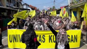 sejumlah-civitas-akademi-Universitas-Kuningan-terlibatss.jpg